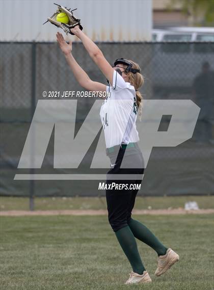 Thumbnail 1 in Bronson vs Jenison (Jenison Jamboree) photogallery.