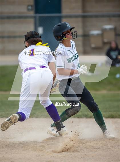 Thumbnail 3 in Bronson vs Jenison (Jenison Jamboree) photogallery.