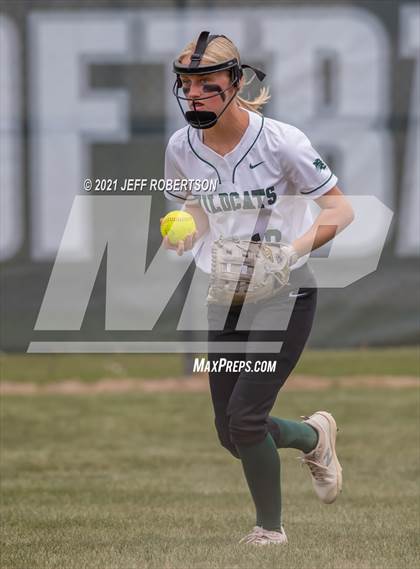 Thumbnail 2 in Bronson vs Jenison (Jenison Jamboree) photogallery.