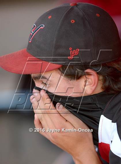 Thumbnail 2 in JSerra Catholic @ Hart photogallery.