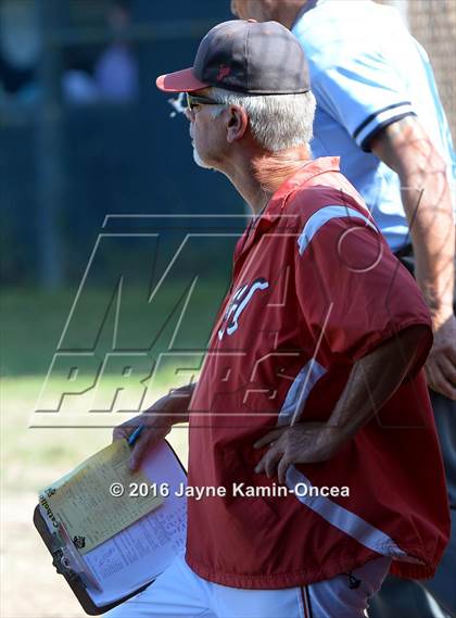 Thumbnail 2 in JSerra Catholic @ Hart photogallery.