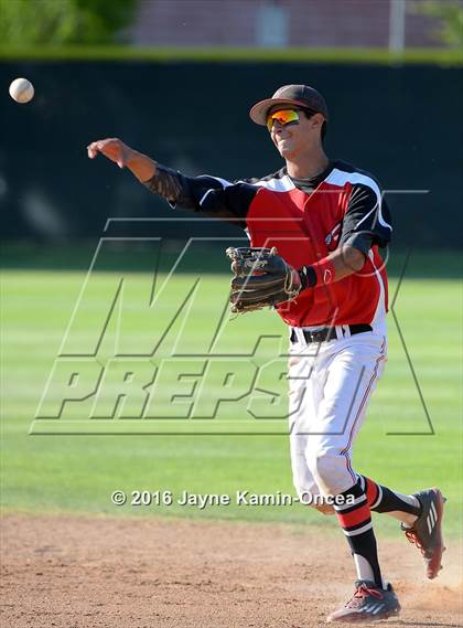 Thumbnail 2 in JSerra Catholic @ Hart photogallery.