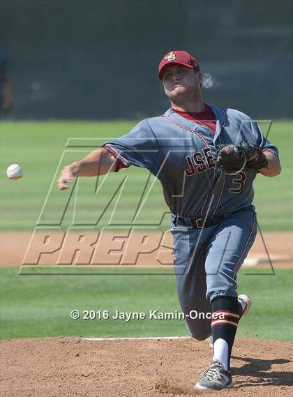 Thumbnail 2 in JSerra Catholic @ Hart photogallery.
