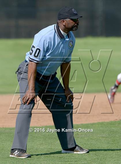 Thumbnail 3 in JSerra Catholic @ Hart photogallery.