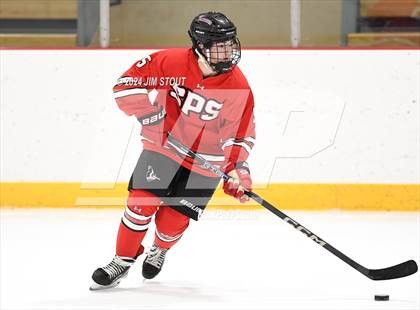 Thumbnail 1 in St. Paul's vs. Loomis (Avon Christmas Classic 7th Place) photogallery.