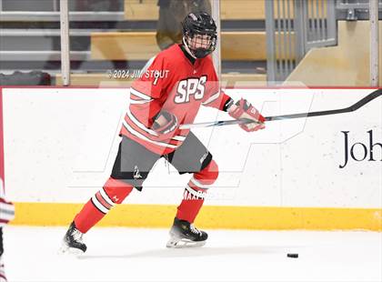 Thumbnail 3 in St. Paul's vs. Loomis (Avon Christmas Classic 7th Place) photogallery.