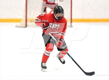 Thumbnail 1 in St. Paul's vs. Loomis (Avon Christmas Classic 7th Place) photogallery.
