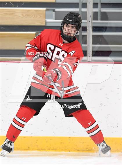 Thumbnail 1 in St. Paul's vs. Loomis (Avon Christmas Classic 7th Place) photogallery.