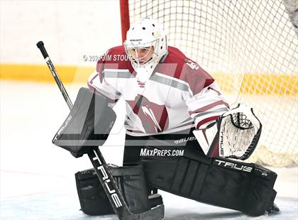 Thumbnail 1 in St. Paul's vs. Loomis (Avon Christmas Classic 7th Place) photogallery.