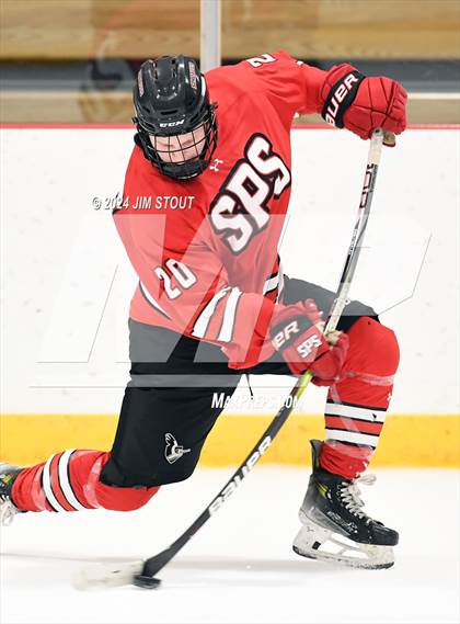 Thumbnail 2 in St. Paul's vs. Loomis (Avon Christmas Classic 7th Place) photogallery.