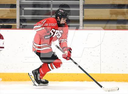 Thumbnail 3 in St. Paul's vs. Loomis (Avon Christmas Classic 7th Place) photogallery.