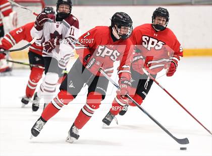 Thumbnail 1 in St. Paul's vs. Loomis (Avon Christmas Classic 7th Place) photogallery.