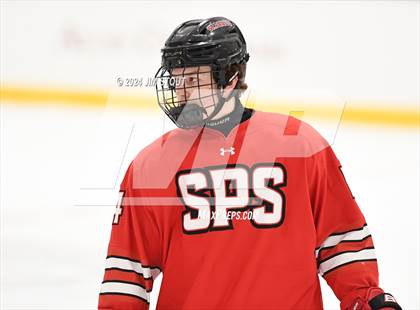 Thumbnail 2 in St. Paul's vs. Loomis (Avon Christmas Classic 7th Place) photogallery.