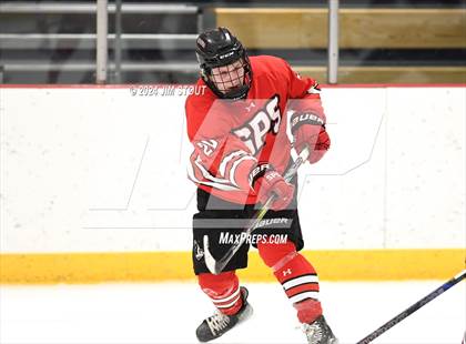 Thumbnail 2 in St. Paul's vs. Loomis (Avon Christmas Classic 7th Place) photogallery.
