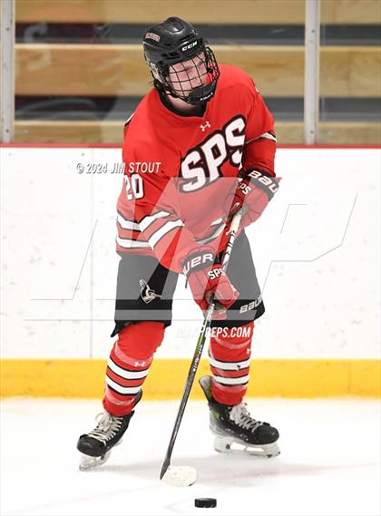 Thumbnail 1 in St. Paul's vs. Loomis (Avon Christmas Classic 7th Place) photogallery.