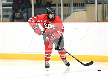 Thumbnail 1 in St. Paul's vs. Loomis (Avon Christmas Classic 7th Place) photogallery.