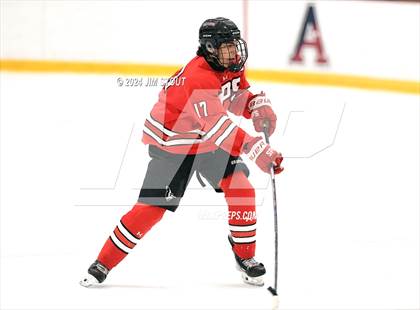 Thumbnail 1 in St. Paul's vs. Loomis (Avon Christmas Classic 7th Place) photogallery.