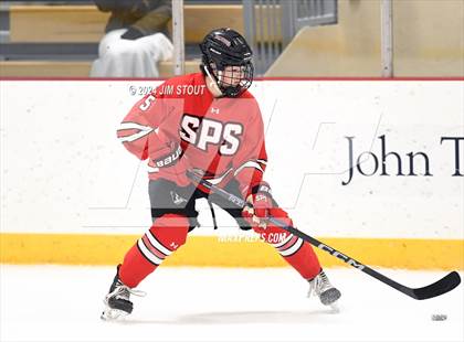 Thumbnail 3 in St. Paul's vs. Loomis (Avon Christmas Classic 7th Place) photogallery.
