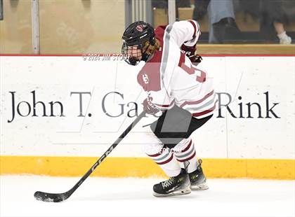 Thumbnail 1 in St. Paul's vs. Loomis (Avon Christmas Classic 7th Place) photogallery.
