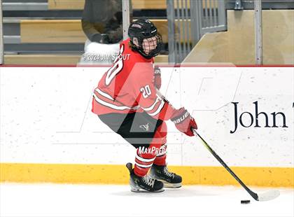 Thumbnail 1 in St. Paul's vs. Loomis (Avon Christmas Classic 7th Place) photogallery.