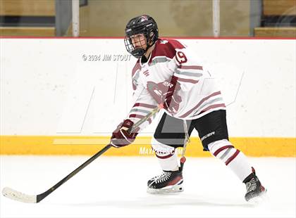 Thumbnail 2 in St. Paul's vs. Loomis (Avon Christmas Classic 7th Place) photogallery.