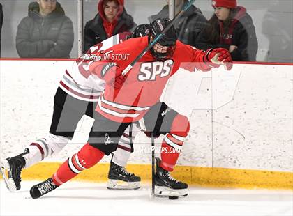 Thumbnail 1 in St. Paul's vs. Loomis (Avon Christmas Classic 7th Place) photogallery.