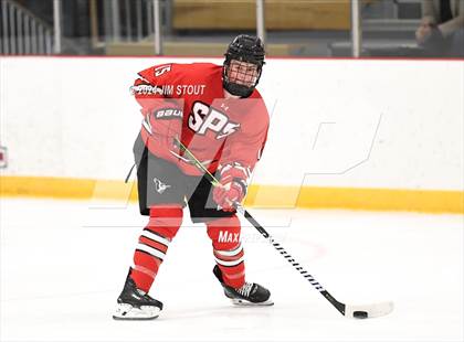 Thumbnail 1 in St. Paul's vs. Loomis (Avon Christmas Classic 7th Place) photogallery.