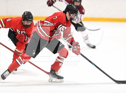 Thumbnail 2 in St. Paul's vs. Loomis (Avon Christmas Classic 7th Place) photogallery.