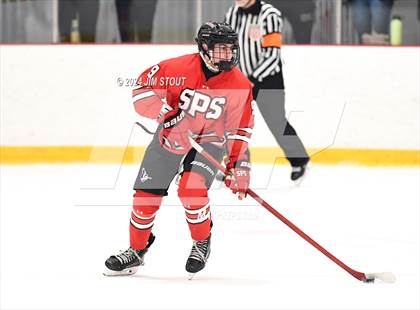 Thumbnail 1 in St. Paul's vs. Loomis (Avon Christmas Classic 7th Place) photogallery.