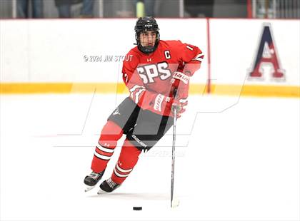 Thumbnail 3 in St. Paul's vs. Loomis (Avon Christmas Classic 7th Place) photogallery.