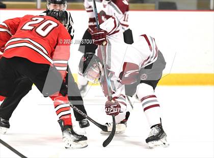 Thumbnail 3 in St. Paul's vs. Loomis (Avon Christmas Classic 7th Place) photogallery.