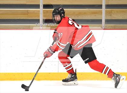 Thumbnail 2 in St. Paul's vs. Loomis (Avon Christmas Classic 7th Place) photogallery.