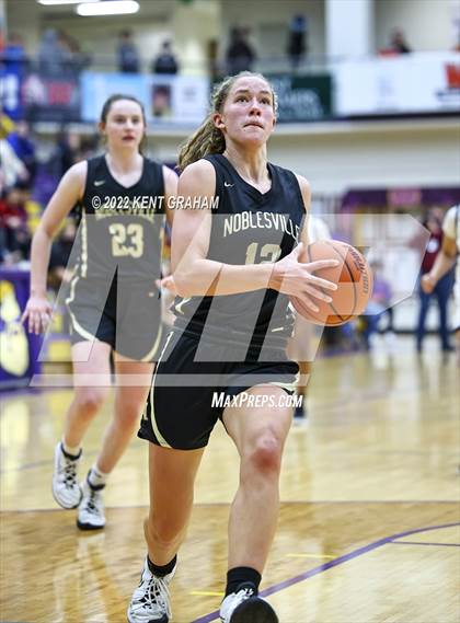Thumbnail 2 in Fort Wayne Snider vs Noblesville (IHSAA Regional Championship Playoff) photogallery.