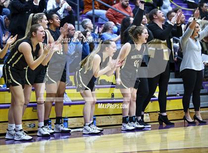 Thumbnail 2 in Fort Wayne Snider vs Noblesville (IHSAA Regional Championship Playoff) photogallery.