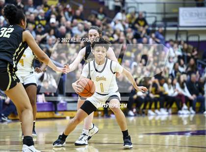Thumbnail 2 in Fort Wayne Snider vs Noblesville (IHSAA Regional Championship Playoff) photogallery.
