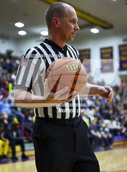 Thumbnail 2 in Fort Wayne Snider vs Noblesville (IHSAA Regional Championship Playoff) photogallery.