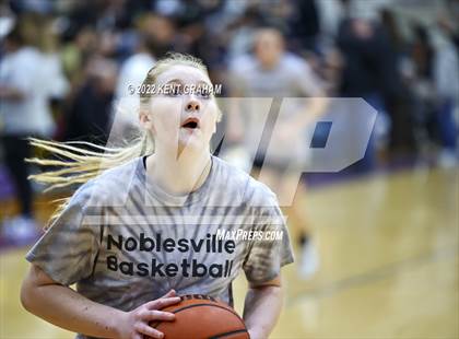 Thumbnail 3 in Fort Wayne Snider vs Noblesville (IHSAA Regional Championship Playoff) photogallery.