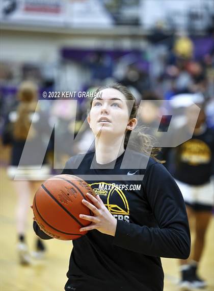 Thumbnail 3 in Fort Wayne Snider vs Noblesville (IHSAA Regional Championship Playoff) photogallery.