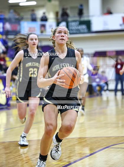 Thumbnail 1 in Fort Wayne Snider vs Noblesville (IHSAA Regional Championship Playoff) photogallery.
