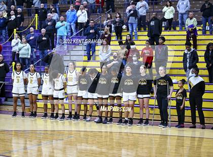 Thumbnail 3 in Fort Wayne Snider vs Noblesville (IHSAA Regional Championship Playoff) photogallery.