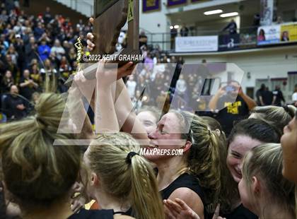 Thumbnail 3 in Fort Wayne Snider vs Noblesville (IHSAA Regional Championship Playoff) photogallery.