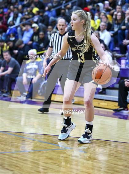 Thumbnail 1 in Fort Wayne Snider vs Noblesville (IHSAA Regional Championship Playoff) photogallery.