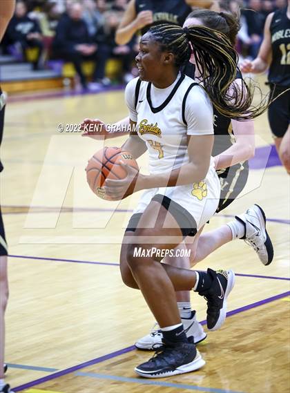 Thumbnail 3 in Fort Wayne Snider vs Noblesville (IHSAA Regional Championship Playoff) photogallery.