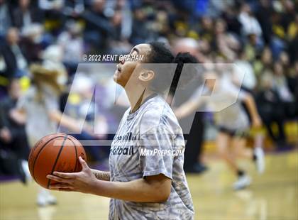 Thumbnail 3 in Fort Wayne Snider vs Noblesville (IHSAA Regional Championship Playoff) photogallery.