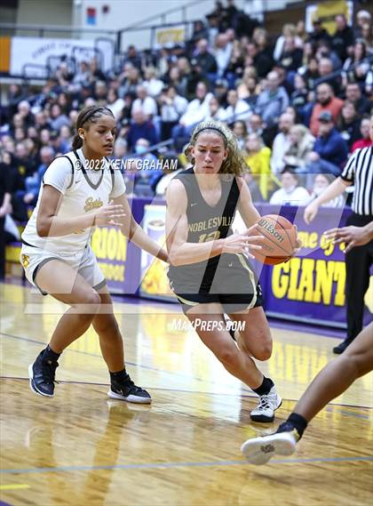 Thumbnail 3 in Fort Wayne Snider vs Noblesville (IHSAA Regional Championship Playoff) photogallery.