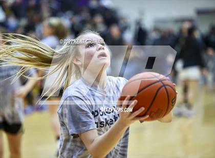 Thumbnail 1 in Fort Wayne Snider vs Noblesville (IHSAA Regional Championship Playoff) photogallery.