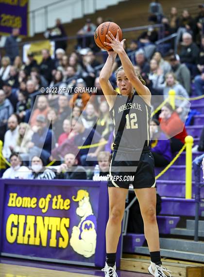 Thumbnail 2 in Fort Wayne Snider vs Noblesville (IHSAA Regional Championship Playoff) photogallery.