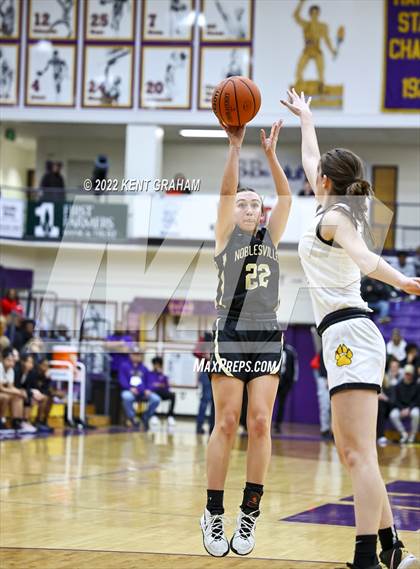 Thumbnail 1 in Fort Wayne Snider vs Noblesville (IHSAA Regional Championship Playoff) photogallery.