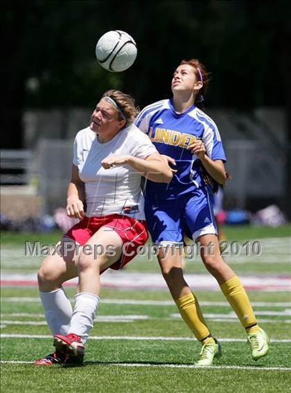 Thumbnail 2 in Ripon vs. Linden (CIF SJS D5 Final) photogallery.