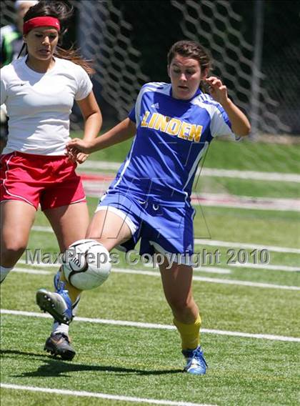 Thumbnail 1 in Ripon vs. Linden (CIF SJS D5 Final) photogallery.
